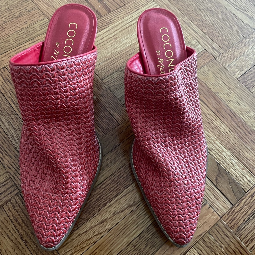 Coconut by Matisse woven mules